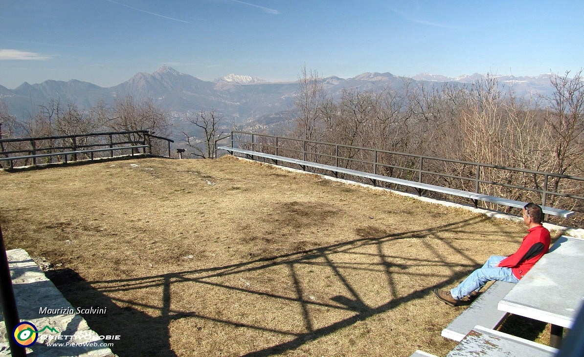 24 Panorama di Valle Imagna....JPG